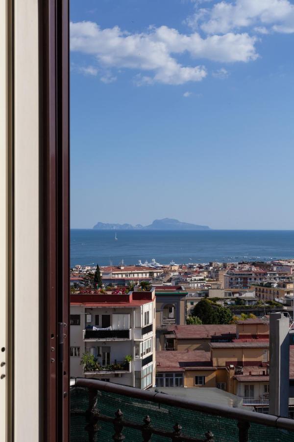 Napolicentro Mare - Sea View Rooms & Suites Exterior foto