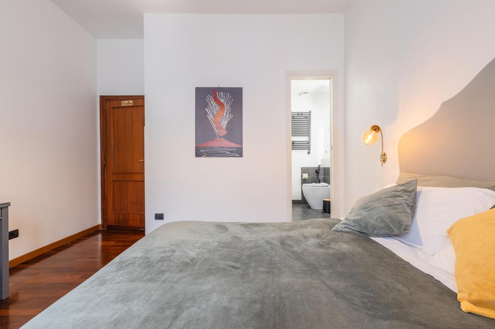 Napolicentro Mare - Sea View Rooms & Suites Exterior foto