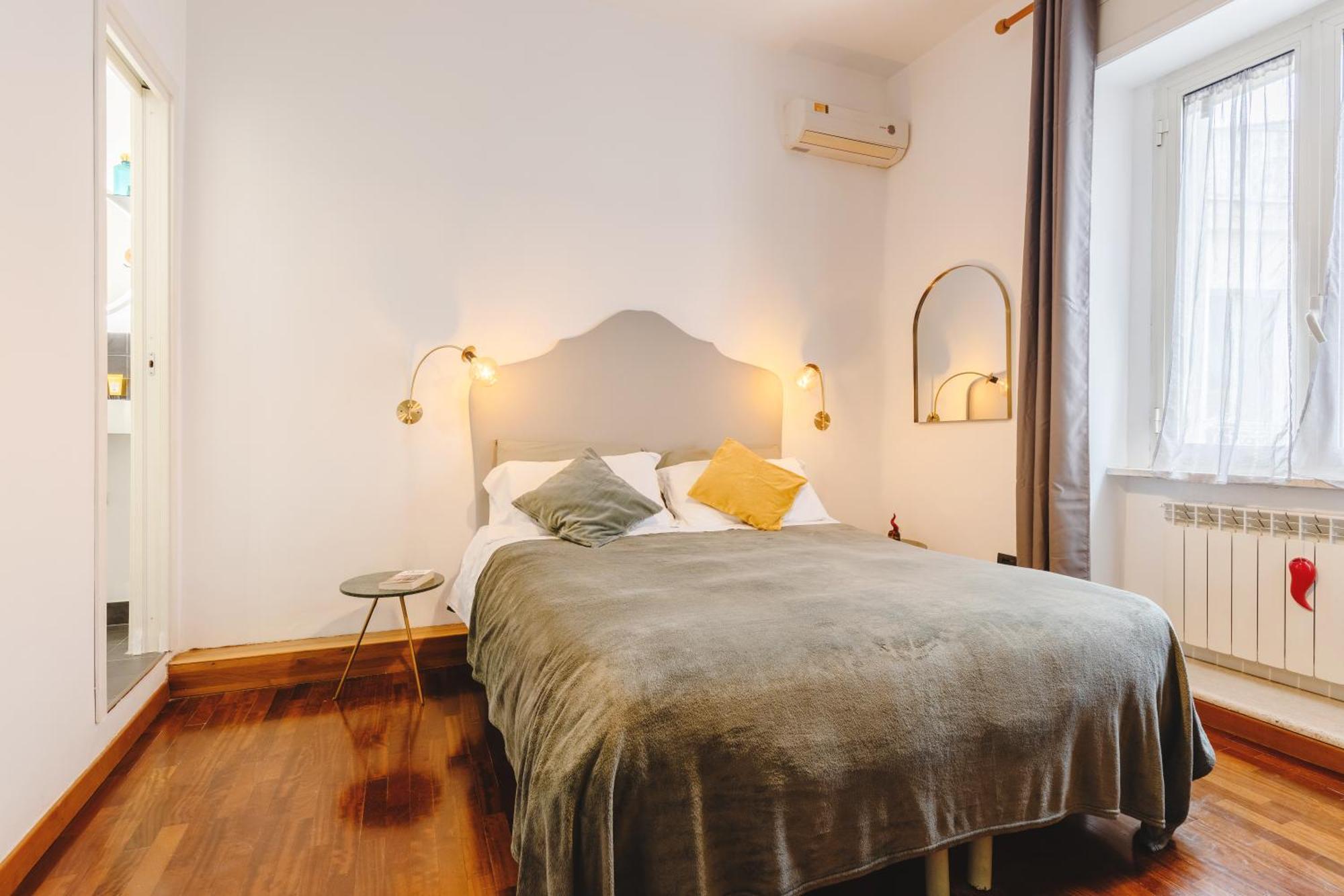 Napolicentro Mare - Sea View Rooms & Suites Exterior foto