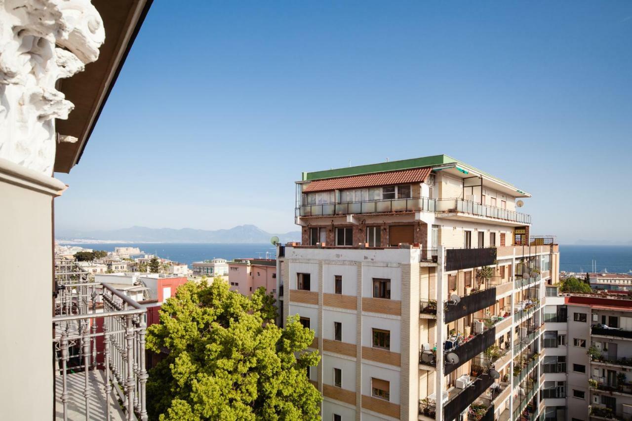 Napolicentro Mare - Sea View Rooms & Suites Exterior foto