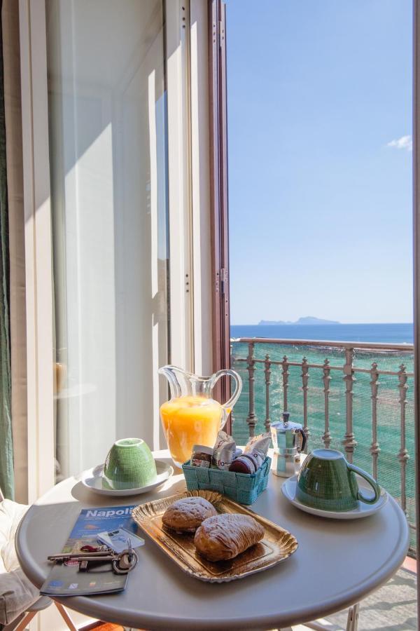 Napolicentro Mare - Sea View Rooms & Suites Exterior foto